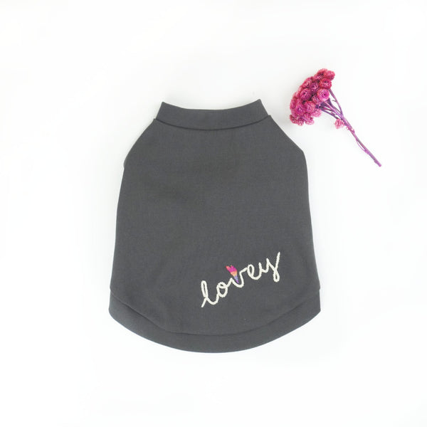 画像をギャラリービューアに読み込む, LOVEY♡刺繍Tシャツ(チャコール)